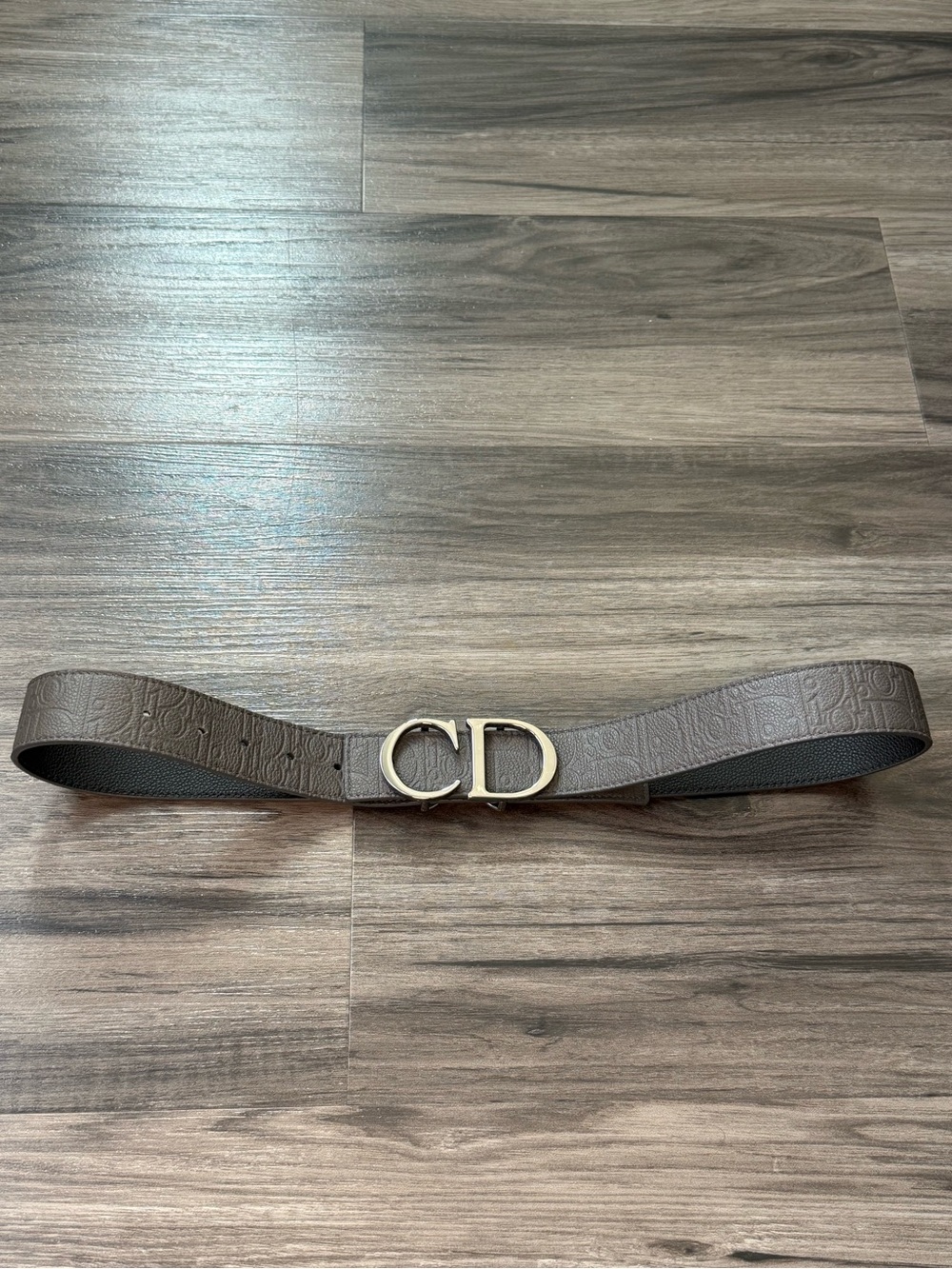 Dior Men's gray Embossed Leather Belt with Gold CD Buckle